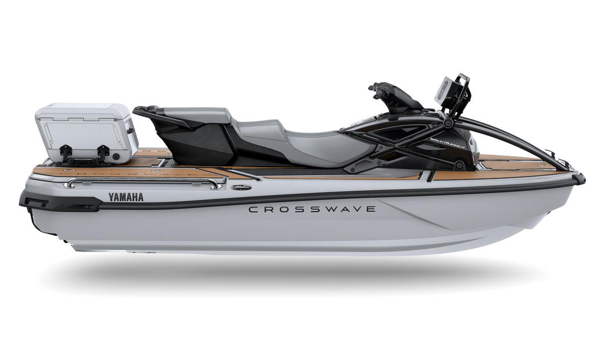 Yamaha CrossWave 2027 – universalus WaveRunner nuotykiams, žvejybai ir kelionėms