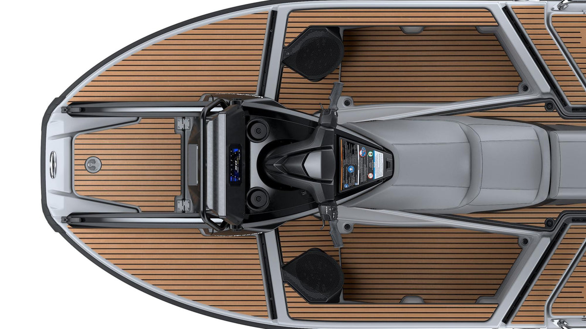 Yamaha CrossWave 2027 – universalus WaveRunner nuotykiams, žvejybai ir kelionėms