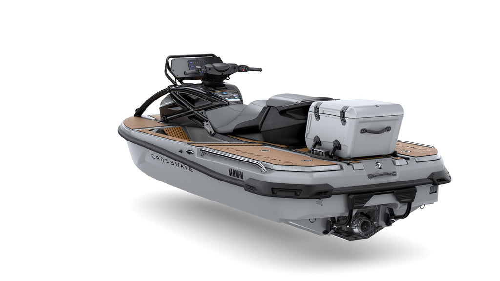 Yamaha CrossWave 2027 – universalus WaveRunner nuotykiams, žvejybai ir kelionėms