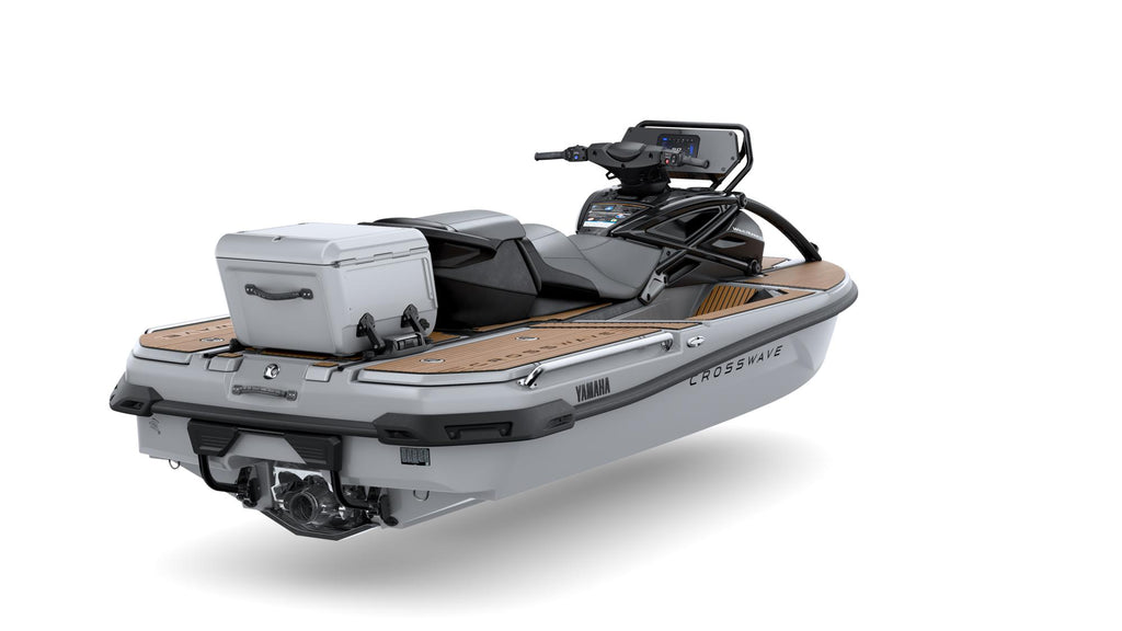 Yamaha CrossWave 2027 – universalus WaveRunner nuotykiams, žvejybai ir kelionėms