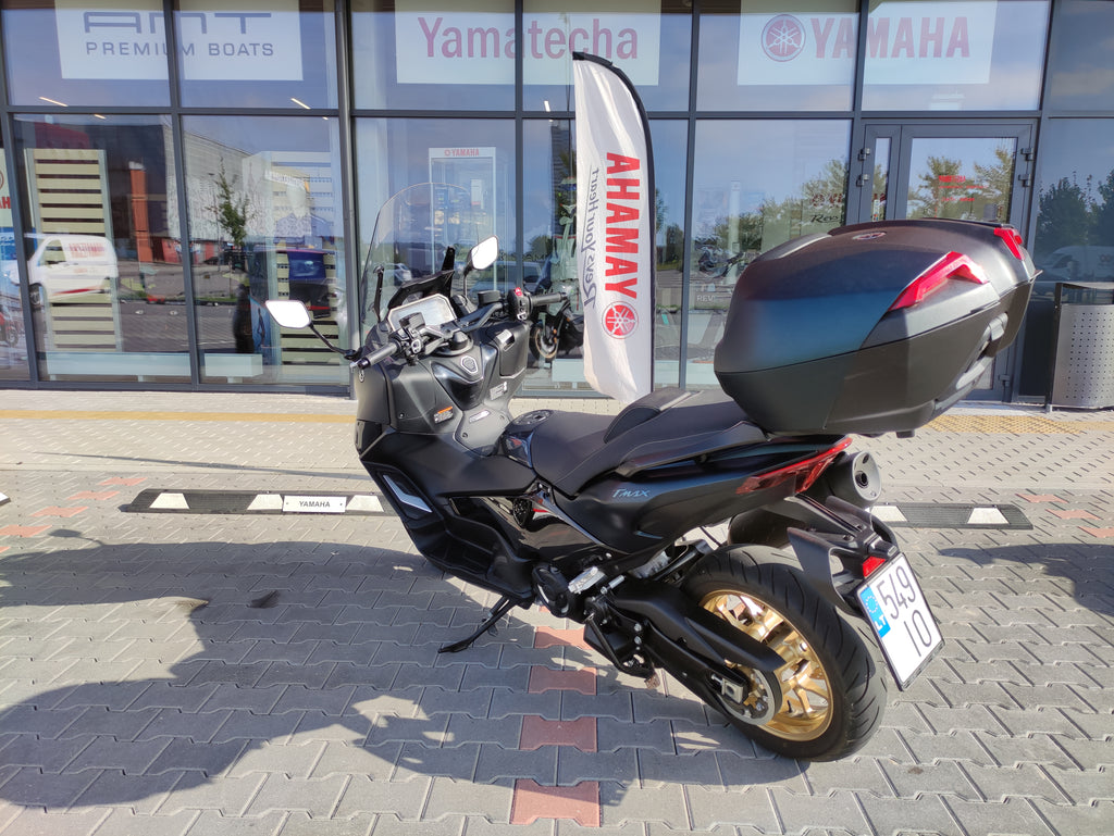 Yamaha TMAX Tech MAX