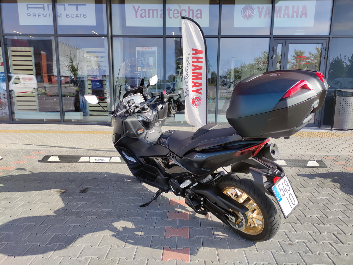 Yamaha TMAX Tech MAX
