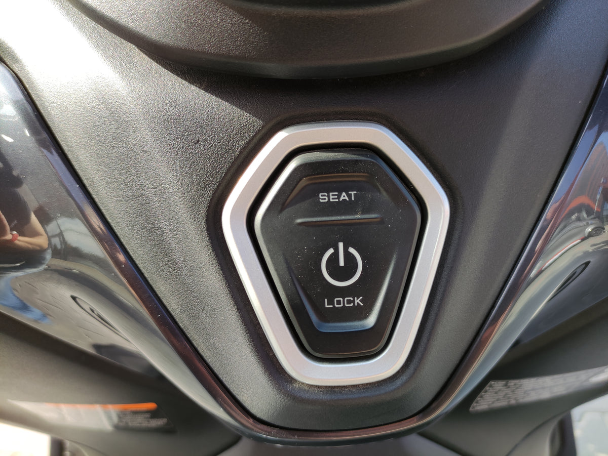 Yamaha TMAX Tech MAX