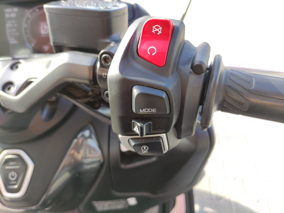 Yamaha TMAX Tech MAX