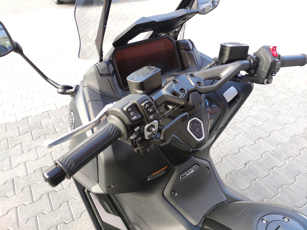Yamaha TMAX Tech MAX
