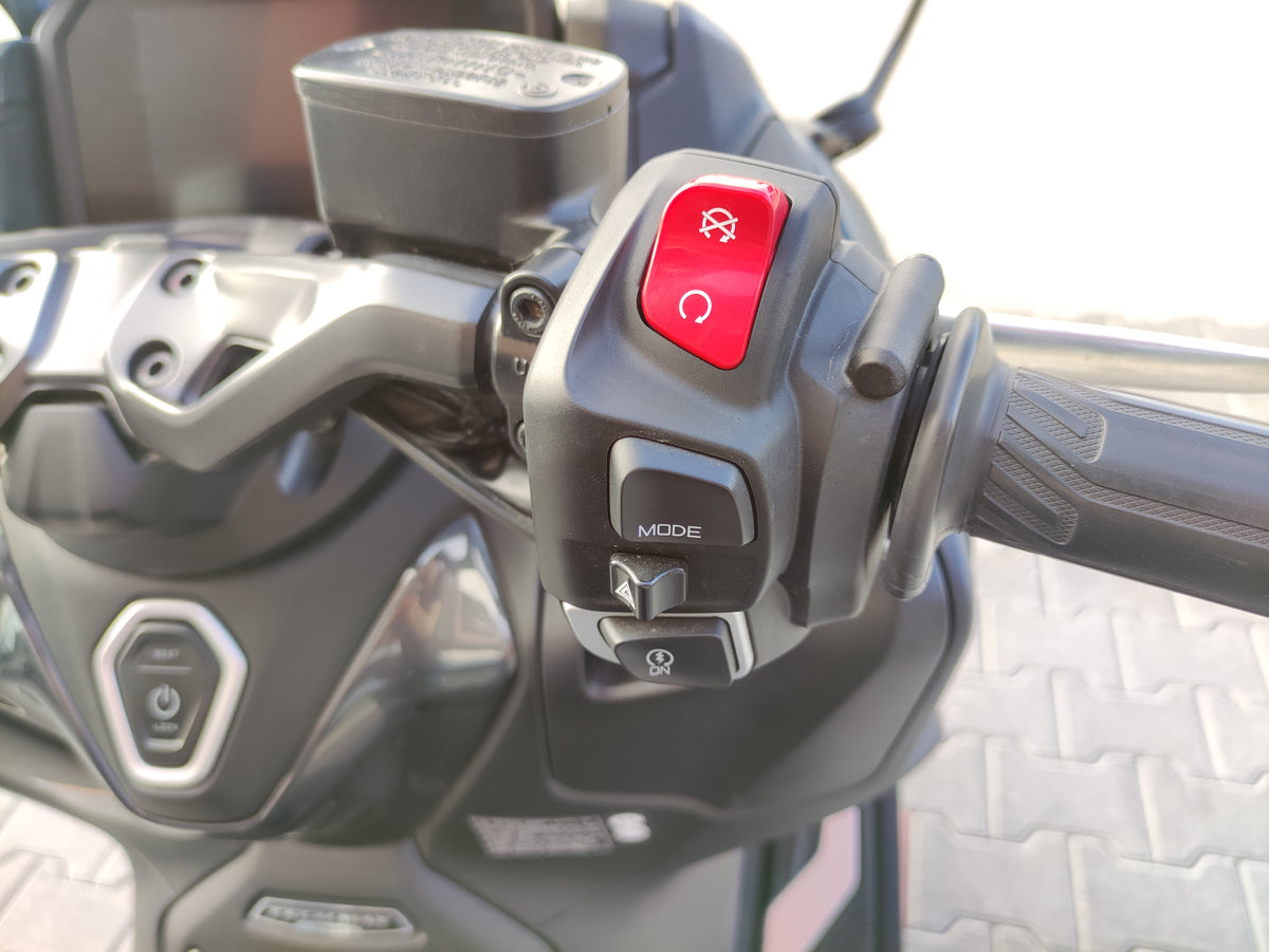 Yamaha TMAX Tech MAX